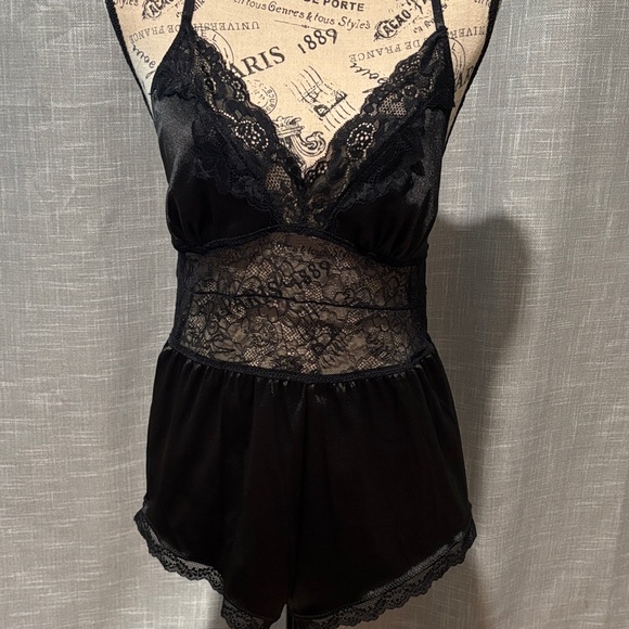 Forever 21 Black Lace Chemise - Picture 1 of 7